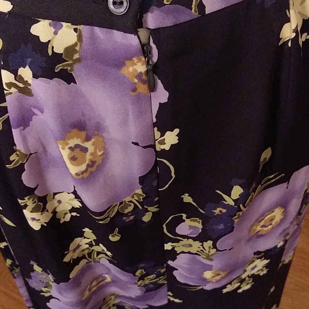 Skirt - Picture 4 of 7